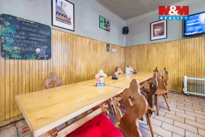 Prodej činžovního domu, Chomutov, Husova, 308 m2