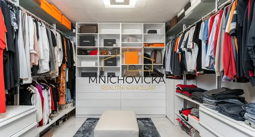 Prodej rodinného domu, Praha - Kolovraty, V Tehovičkách, 521 m2