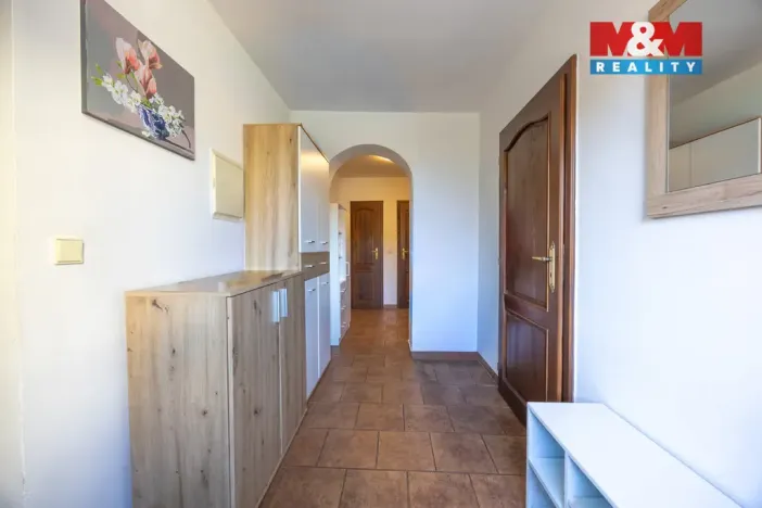 Prodej rodinného domu, Korozluky, 200 m2