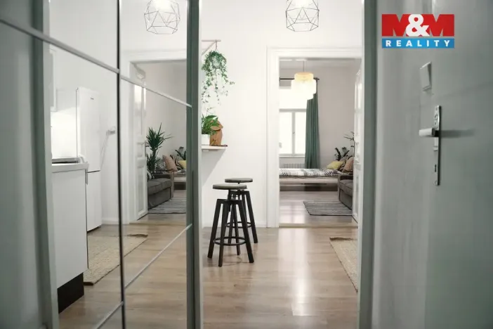 Pronájem bytu 1+1, Praha - Smíchov, Na Celné, 35 m2