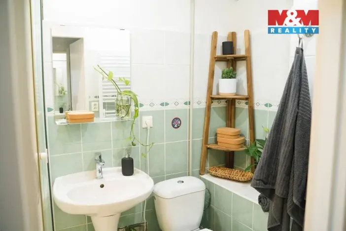Pronájem bytu 1+1, Praha - Smíchov, Na Celné, 35 m2