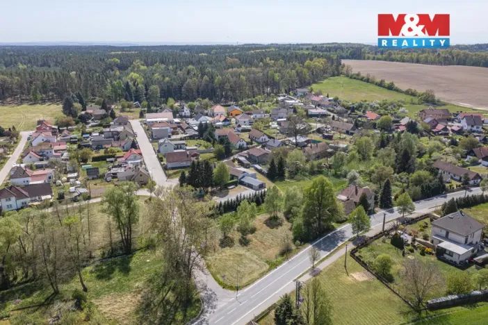 Prodej pozemku pro bydlení, Veliny, 1402 m2