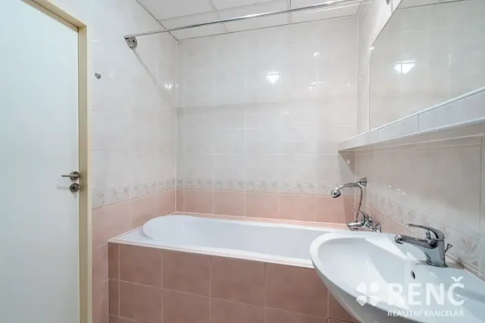 Pronájem bytu 3+1, Brno, Šeříková, 86 m2
