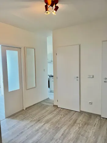 Pronájem bytu 2+1, Praha - Bohnice, Feřtekova, 66 m2