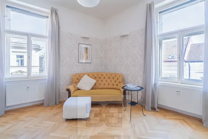 Pronájem bytu 2+kk, Praha - Smíchov, V lesíčku, 54 m2