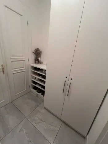 Pronájem bytu 2+kk, Praha - Bubeneč, Korunovační, 36 m2