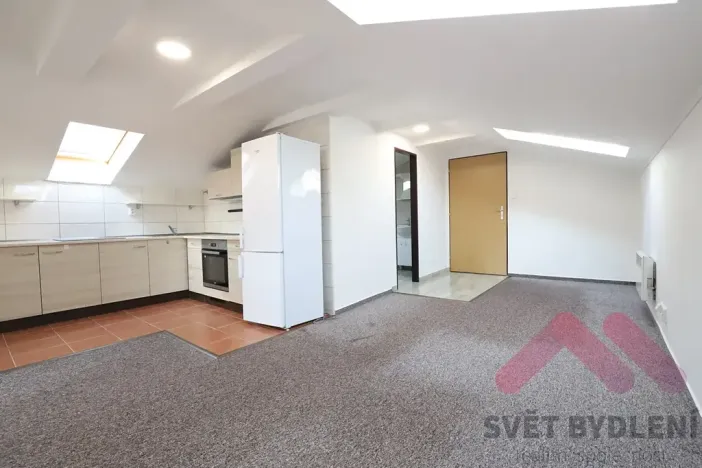 Pronájem bytu 2+1, Praha - Slivenec, Pod rybníkem, 48 m2