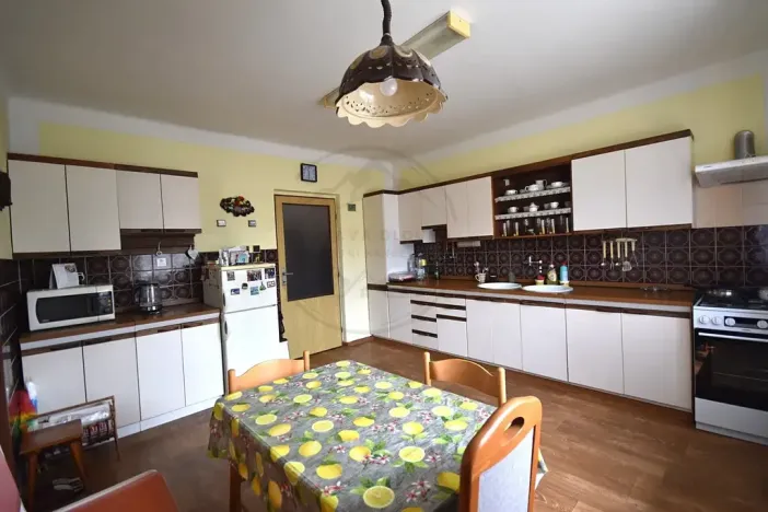 Prodej rodinného domu, Lipová-lázně, 210 m2