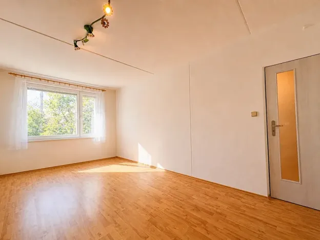Prodej bytu 3+1, Pardubice, Bartoňova, 75 m2