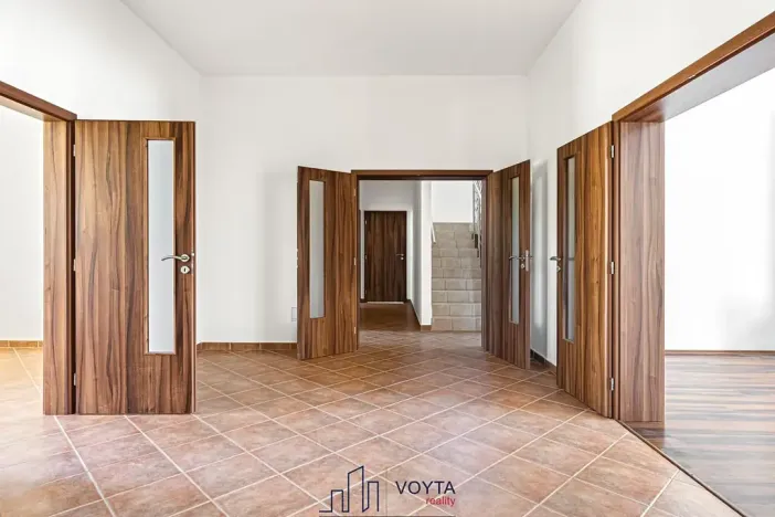Prodej vily, Nová Role, 347 m2