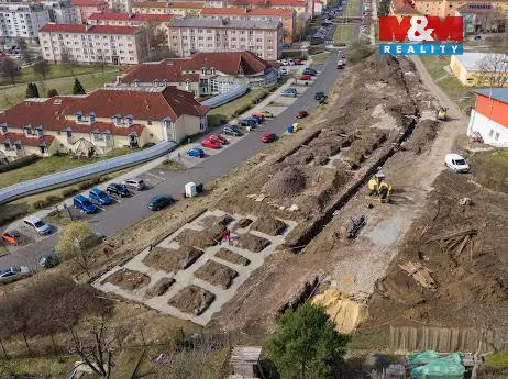 Prodej bytu 2+kk, Ostrov, Hlavní třída, 56 m2