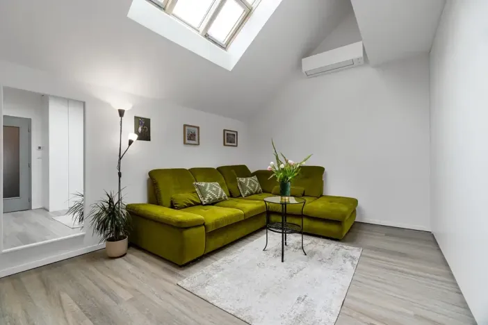 Prodej bytu 1+kk, Praha - Karlín, Peckova, 77 m2