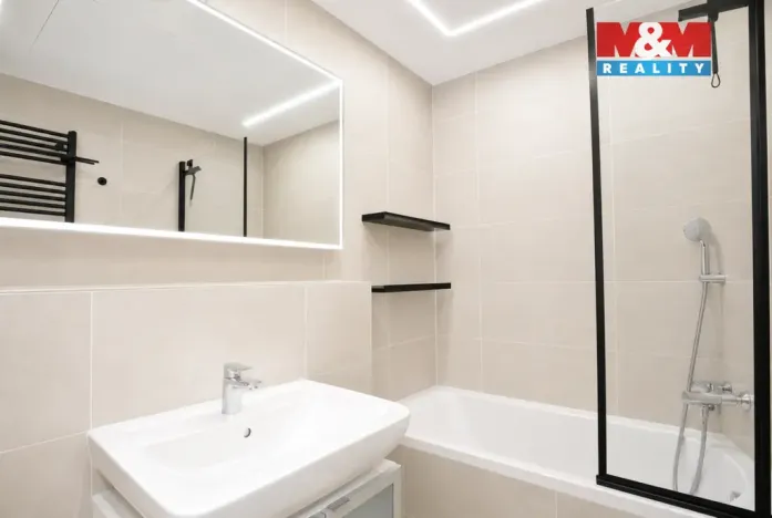Prodej bytu 4+kk, Praha, Ke kříži, 76 m2