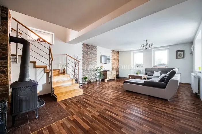 Prodej rodinného domu, Třebnouševes, 400 m2