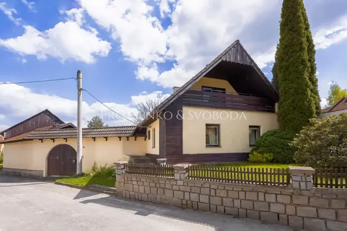 Prodej rodinného domu, Rohozná, 730 m2