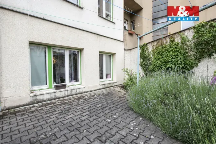 Pronájem bytu 1+1, Hradec Králové, Střelecká, 31 m2