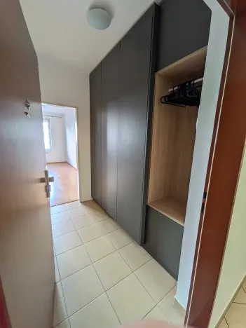 Pronájem bytu 1+kk, Praha - Záběhlice, Velenovského, 30 m2