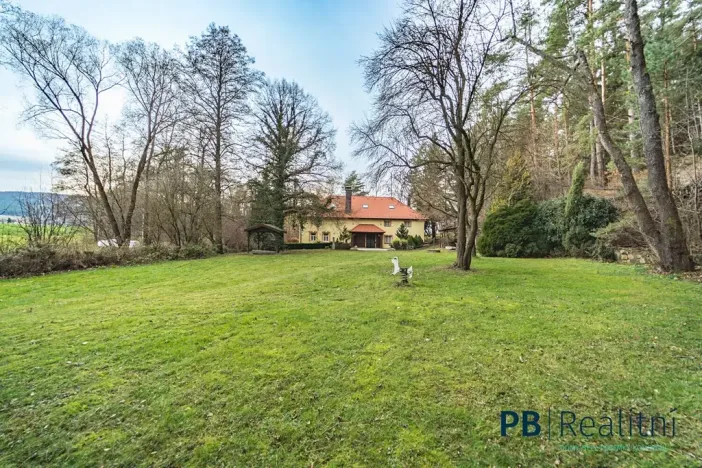 Prodej rodinného domu, Křemže, 450 m2