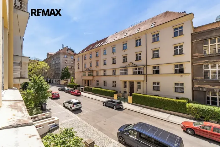 Prodej bytu 3+1, Praha - Bubeneč, U zeměpisného ústavu, 111 m2