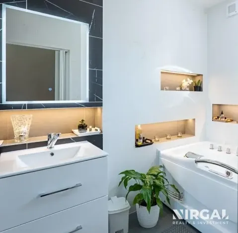 Prodej vícegeneračního domu, Česká Lípa, 320 m2