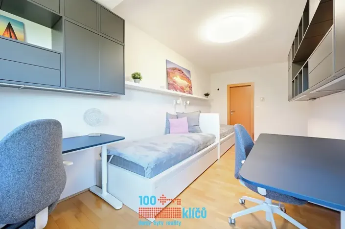 Pronájem bytu 3+kk, Praha - Vysočany, Nepilova, 93 m2