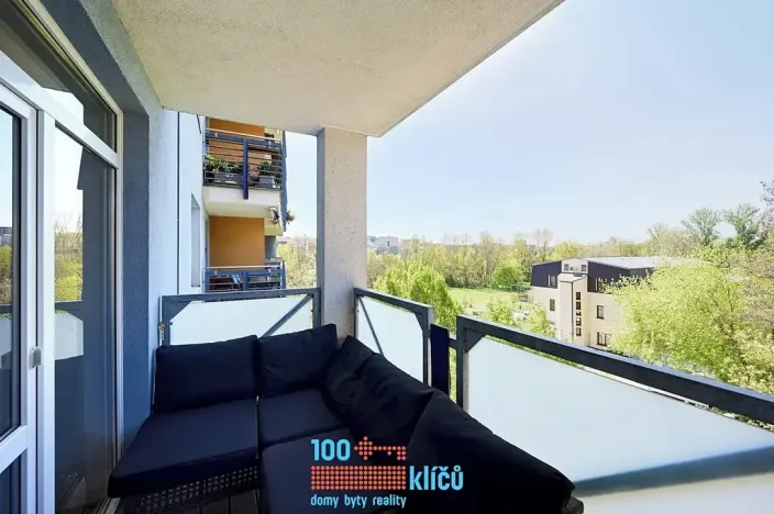 Pronájem bytu 3+kk, Praha - Vysočany, Nepilova, 93 m2
