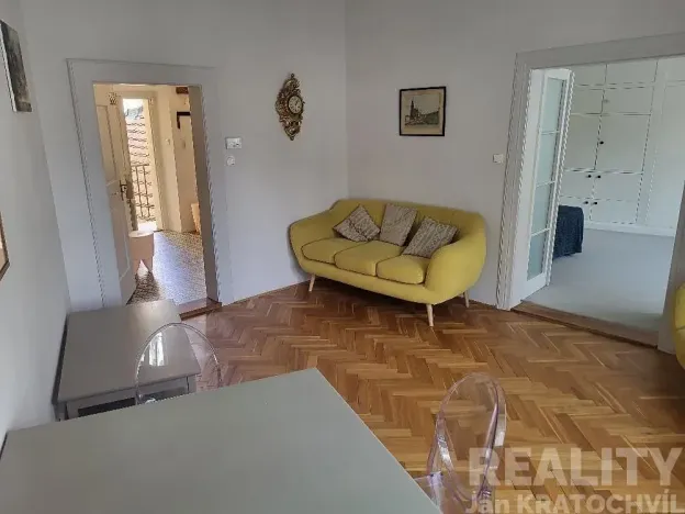 Pronájem bytu 2+1, Praha - Malá Strana, Maltézské náměstí, 76 m2