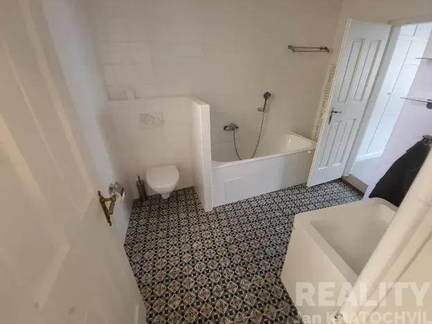 Pronájem bytu 2+1, Praha - Malá Strana, Maltézské náměstí, 76 m2