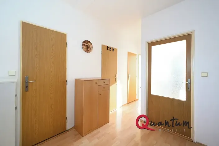 Pronájem bytu 2+1, Praha - Čimice, Okořská, 57 m2