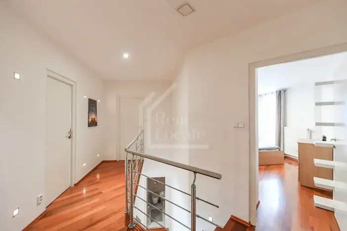 Pronájem bytu 2+kk, Praha - Nové Město, Helmova, 107 m2