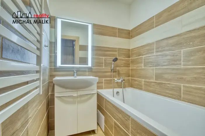 Pronájem bytu 2+1, Hranice, Hromůvka, 51 m2