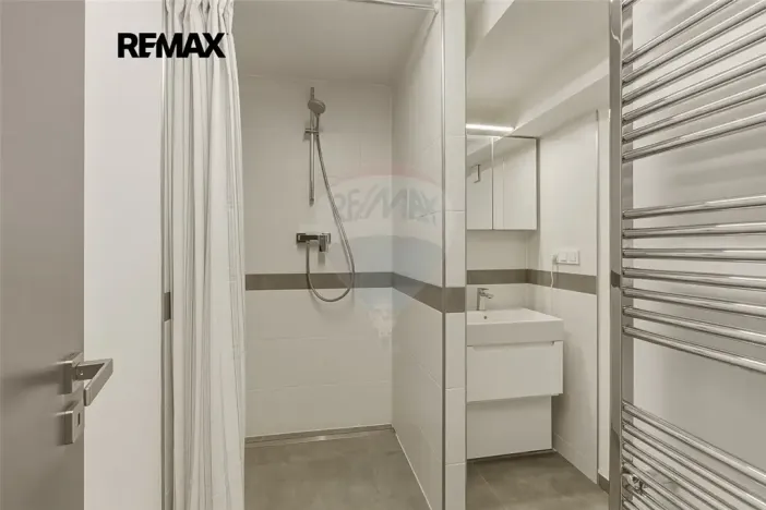 Prodej vícegeneračního domu, Vrané nad Vltavou, Ve Strouze, 182 m2