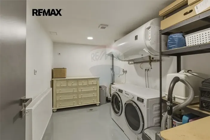 Prodej vícegeneračního domu, Vrané nad Vltavou, Ve Strouze, 182 m2