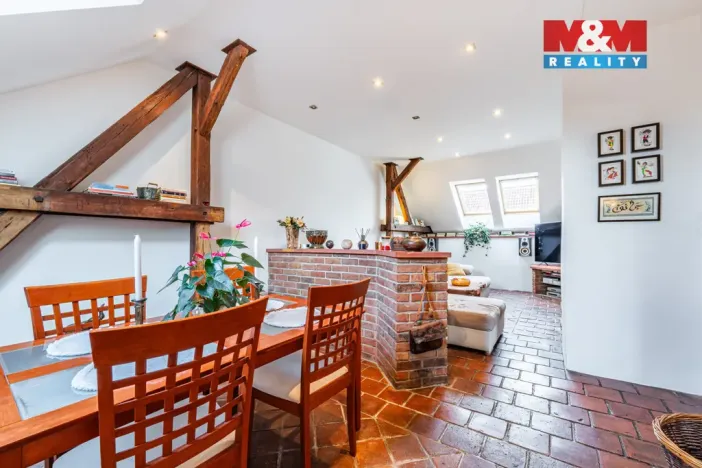 Prodej obchodního prostoru, Kladno - Kročehlavy, Vrchlického, 163 m2