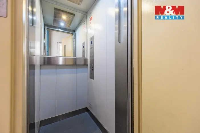 Prodej bytu 2+1, Ústí nad Labem - Neštěmice, Sibiřská, 63 m2