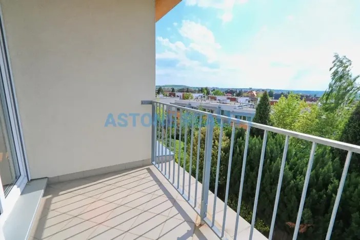 Pronájem bytu 1+kk, Praha - Stodůlky, Radouňova, 33 m2