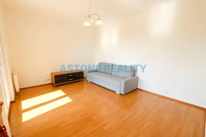 Pronájem bytu 1+kk, Praha - Stodůlky, Radouňova, 33 m2