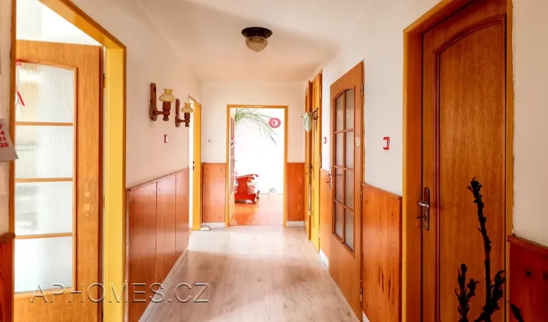 Pronájem bytu 3+1, Praha - Běchovice, Václava Kovaříka, 90 m2