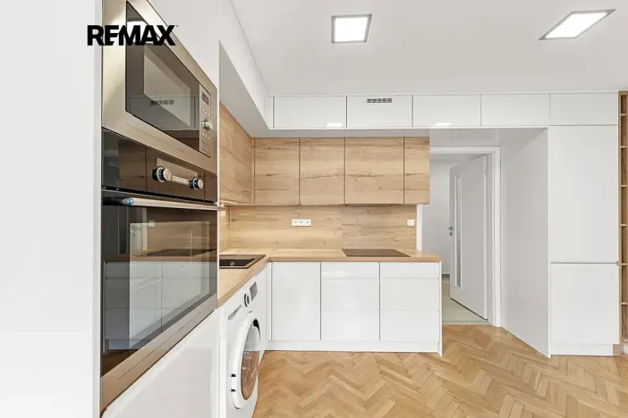 Prodej bytu 3+kk, Praha - Vršovice, Karpatská, 60 m2