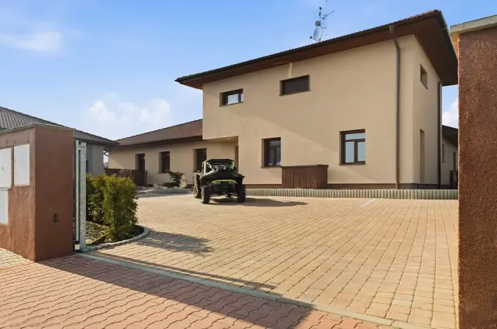Prodej rodinného domu, Velké Přítočno, Sluneční, 438 m2