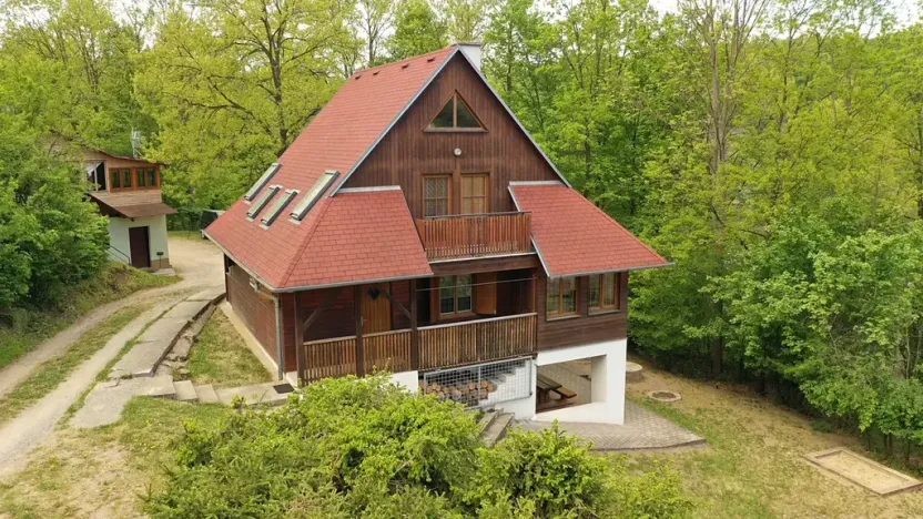 Prodej chaty, Oslnovice, 182 m2