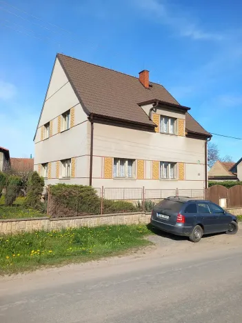 Prodej rodinného domu, Chrášťany, 300 m2