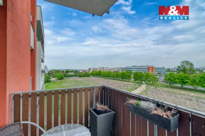 Prodej bytu 2+kk, Praha, Sazovická, 52 m2