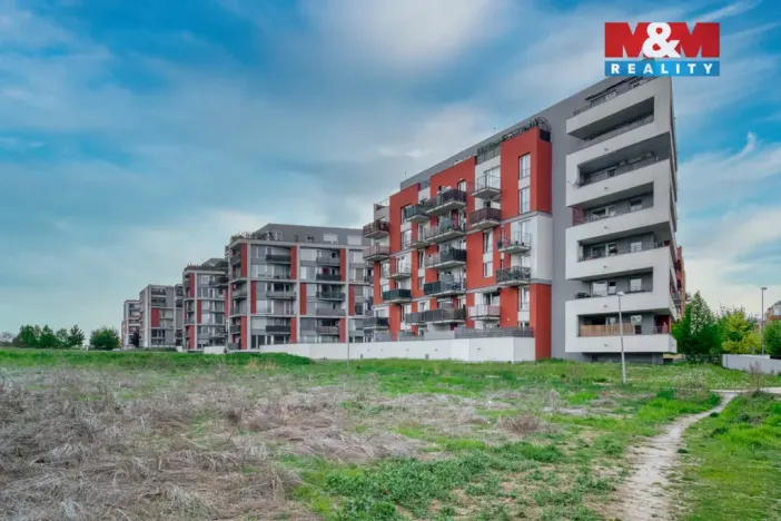 Prodej bytu 2+kk, Praha, Sazovická, 52 m2