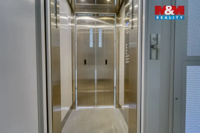 Prodej bytu 1+1, Plzeň - Jižní Předměstí, Thámova, 27 m2