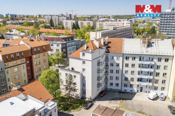 Prodej bytu 1+1, Plzeň - Jižní Předměstí, Thámova, 27 m2