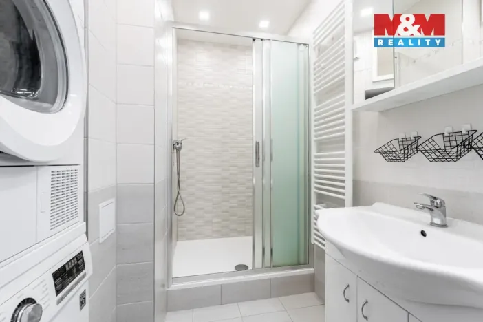 Prodej bytu 3+1, Třebíč - Borovina, Zahraničního odboje, 74 m2