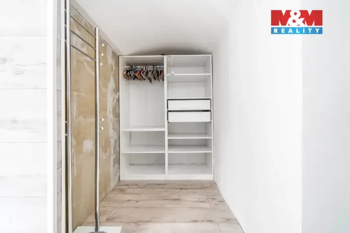 Prodej rodinného domu, Lužná, 165 m2