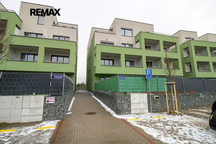 Pronájem bytu 1+kk, Chýně, Premonstrátů, 37 m2