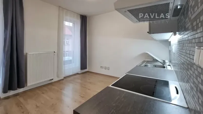 Pronájem bytu 1+kk, České Budějovice, Lidická tř., 29 m2